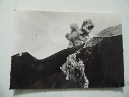 Cartolina Viaggiata "STROMBOLI Eruzione Dal Cratere Centrale"  1961 - Napoli (Naples)