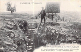 15 - CARLAT - Vue De L'Escalier De La Reine Et Du Plateau Basaltique, Animée, (P. Malroux) - Carlat