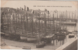 GROIX  ASPECT DU PORT AVANT LE DEPART DE LA FLOTILLE - Groix