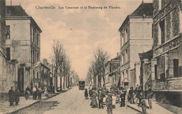 Charleville * Rue * Les Casernes Et Le Faubourg Des Flandres * Militaria - Charleville