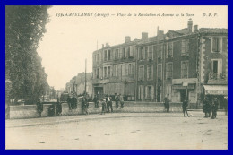 * LAVELANET * Place De La Révolution Et Avenue De La Gare - Animée - 155 - Edit. D.F.P. - Lavelanet