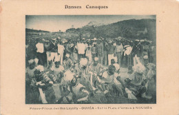 NOUVELLE CALÉDONIE - Ouvéa - Place D'armes à Nouméa - Danses Canaques - Carte Postale Ancienne - Nouvelle-Calédonie