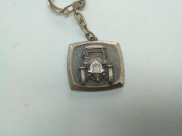Ancien Porte Clé Clef Cles Clefs Automobile Tacot Métal Vintage  (bazarcollect28) - Key-rings