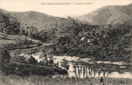 NOUVELLE CALÉDONIE - Canaques Au Bain - Animé - Carte Postale Ancienne - New Caledonia