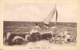 76 - Dieppe - Bateaux - Voiles - Effet De Vagues - Animée - CPA - Voir Scans Recto-Verso - Dieppe