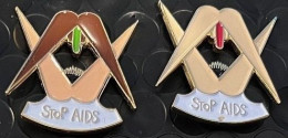 2 PIN'S - ASSOCIATION STOP SIDA - AIDS  - AMOUR - LOVE - (22) - Asociaciones