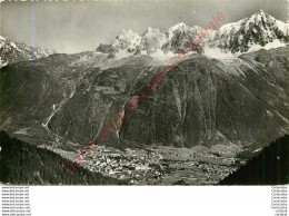 74.  CHAMONIX MONT BLANC . Chamonix Et Les Aiguilles . - Chamonix-Mont-Blanc