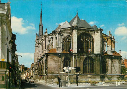 45 - Montargis - L'Eglise Sainte Madeleine - CPM - Voir Scans Recto-Verso - Montargis