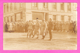 Carte Photo-44P45 Un Groupe De Militaires Sur Une Place, Animation, Cpa (état) - Regimente