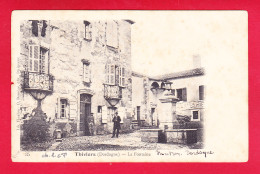 F-24-Thiviers-06A35  La Fontaine, Boulangerie, Cpa (état) - Thiviers