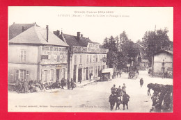 F-55-Revigny-07A35  La Guerre, Place De La Gare Et Passage à Niveau, Vieux Camion, Animation, Cpa BE - Revigny Sur Ornain