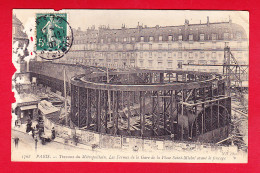 F-75-Paris-732P210 Travaux Du Métropolitain, Les Fermes De La Gare Et De La Place St Michel Avant Le Fonçage, Cpa (état) - Metro, Stations