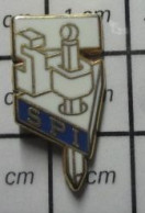 512H Pin's Pins / Beau Et Rare / MARQUES / SPI Pas Roux - Trademarks