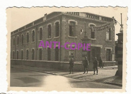 WW2 TOP RARE PHOTO ORIGINALE Soldats Allemands à REIMS Caserne Maistre Hôpital Pour PG 51 MARNE 6x4.2cm - 1939-45