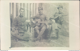 Ab23 Cartolina Fotografica Prima Guerra  Militari Che Suonano La Chitarra - Regimente