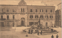 Siracusa / Piazza Con Fontana / Réf:fm4005 - Siracusa