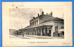 38 - Isère - Bourgoin - Interieur De La Gare (N15368) - Bourgoin