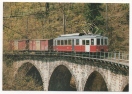 CHEMINS DE FER ELÉCTRIQUES VEVEYSANS -AUTOMOTRICE BDe 4/4 105 SUR LE VIADUC DE LA BAYE DE CLARENS - Eisenbahnen