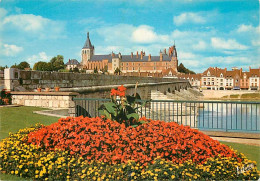 45 - Gien - Vue Générale - La Loire - CPM - Voir Scans Recto-Verso - Gien