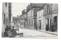 GOURDON - 46 -  L'Hopital - Un Groupe D'Enoiseuses à SAINT SIMEON  - TOUL 5  - - Gourdon