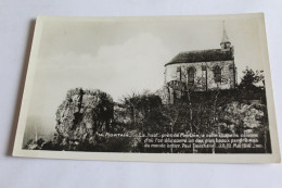 Montrain - La Haut, Près De Montrain, Cette Chapelle Célèbre D'ou L'on Découvre Un Des Plus Beaux Panoramas Du Monde - Montmartin Sur Mer