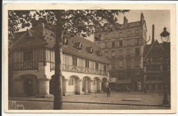 La Ville Musée Place Du Vieux Mardhé 1936 Statue De Jeanne D'Arc - Rouen