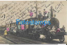 226104 REAL PHOTO COSTUMES VERY CHILDREN IN TRAIN TREN POSTAL POSTCARD - Photographs