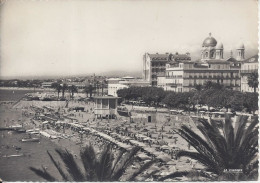 CPSM Provence Côte D’Azur  83 Var  Saint Raphaël Vue Prise De L’Hôtel Des Algues oblitérée Le 28-8-1957 - Saint-Raphaël