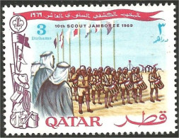 750 Qatar Boy Scouts Music Musique Orchestra Orchestre MNH ** Neuf SC (QAT-81b) - Ongebruikt