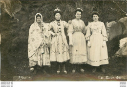 CARTE PHOTO  GROUPE DE FEMMES  FEVRIER 1912  PHOTO P.  ROISIN - Te Identificeren