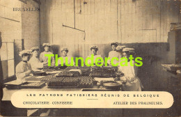 CPA LES PATRONS PATISSIERS REUNIS DE BELGIQUE BRUXELLES CHOCOLAT CHOCOLATERIE CONFISERIE  - Artesanos