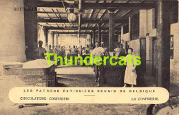 CPA LES PATRONS PATISSIERS REUNIS DE BELGIQUE BRUXELLES CHOCOLAT CHOCOLATERIE CONFISERIE  - Old Professions