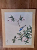 Peinture Sur Soie  XX E  Peinte A La Main En Chine - Signee -  Fleurs-  Oiseau - Aziatische Kunst