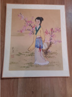 Peinture Sur Soie  XX E  Peinte A La Main En Chine - Signee - Jeune Fille - Asiatische Kunst