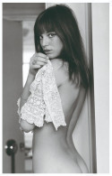 Sexy JANE BIRKIN Actress PIN UP PHOTO Postcard - Publisher RWP 2003 (011) - Artistes