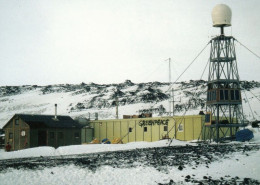 1 AK Antarktis / Antarctica * Greenpeace Station "Worldpark Antarctica" (1987 - 1992) Am Cape Evans Auf Ross Island * - Altri & Non Classificati