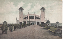 CM68. Vintage Postcard. Wellington Pier And Pavilion, Yarmouth. - Great Yarmouth