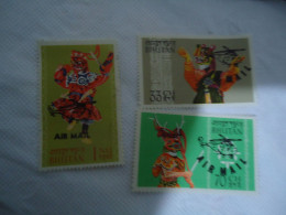 BHUTAN  MNH   STAMPS  ART CARNIVAL AIR  AIRPLANES - Bhoutan