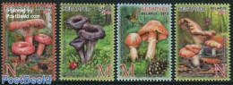 Belarus 2013 Edible Mushrooms 4v, Mint NH, Health - Nature - Food & Drink - Birds - Insects - Mushrooms - Alimentazione