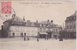 27 - EURE - VERNON - LA PLACE D'EVREUX - HOTEL RESTAURANT D'EVREUX - TRAVAUX SUR LA TOITURE BATIMENT A GAUCHE - Vernon