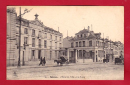 AF286   92 HAUTS DE SEINE SEVRES L' HOTEL DE VILLE ET LA POSTE EN 1915 - Sevres