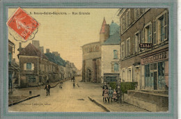 CPA (36) NEUVY-SAINT-SEPULCRE - Vue Du Café Du Centre Et De La Rue Grande En 1908 - Carte Colorisée D'aspect Toilé - Autres & Non Classés