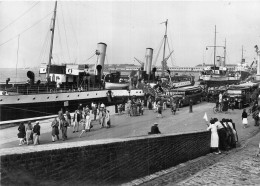 62 - CALAIS - N° 306 Bateaux Touristes - Calais