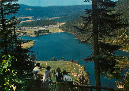 88 - Xonrupt-Longemer - Le Lac De Longemer Depuis La Roche Des Vieux Chevaux - Carte Neuve - CPM - Voir Scans Recto-Vers - Xonrupt Longemer