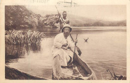 Sur Un Affluent Du Congo. Missions Catholiques. - Congo Francés