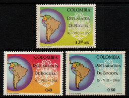 02- KOLUMBIEN – 1967- MI#:1095-1097 - MNH- BOGOTA DECLARATION – MAPS/ COAT - Colombia