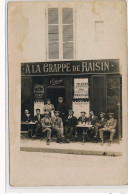 CARTE PHOTO A LOCALISER : à La Grappe De Raisin, Cafe, Gruau - Tres Bon Etat - Foto
