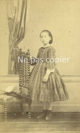 JEUNE FILLE Vers 1865 CDV Par DEJONGE à ANGOULÊME - Anciennes (Av. 1900)