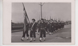 Photo Défilé Des Forces Navales Françaises Libres (avec Cachet Au Verso) HMS Royal Arthur 26/02/1943 - War, Military