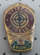 Excellent Shooter Branci  Target Slovakia Vintage Pin - Archery